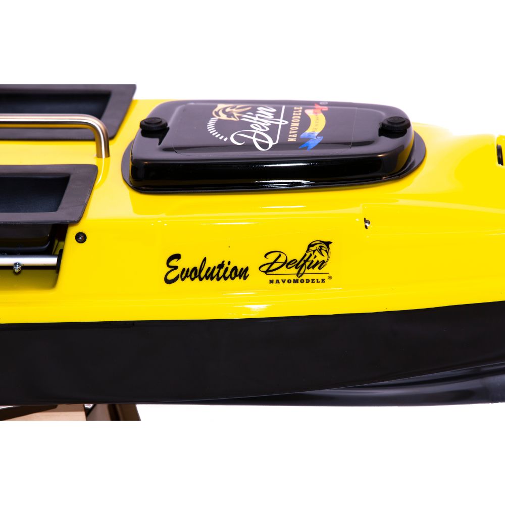 Navomodel Evolution Galben, 2.4 GHz, 2 kg Nadă, Distanță 500m, Control RC, Far 3W și Cuvare Independente